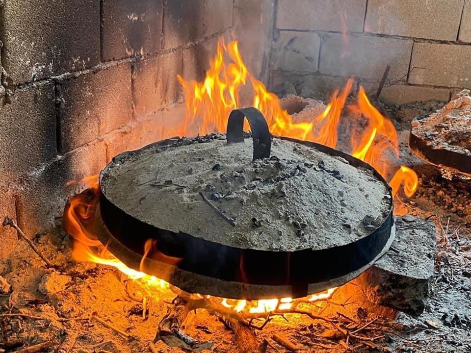 Bujtina Hader Xhebro Hostel Tepelene Buitenkant foto